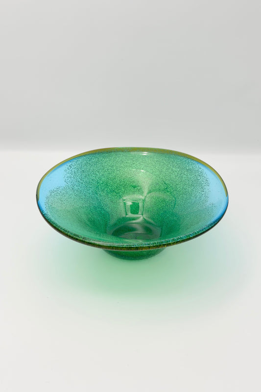 Ryukyu Glass Oval Bowl – Emerald Green with Awa (Bubble Glass) by Seiichirou Inamine (025-NJ)