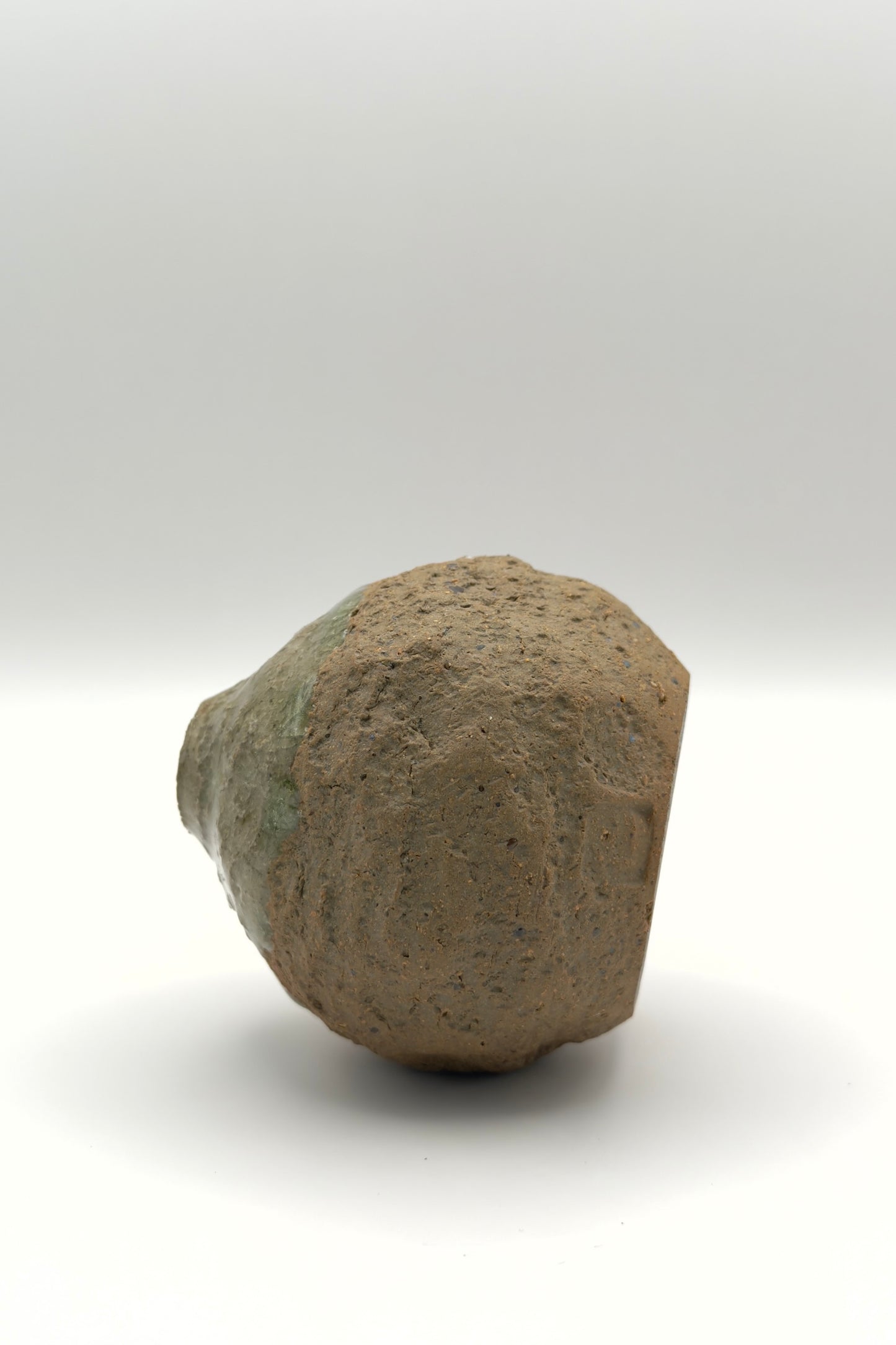 Yachimun Bud Vase – Moss Glaze with Crystalline Bloom by Masahito Date (008-JN)