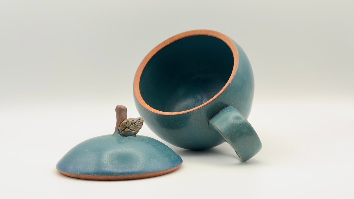 Yachimun Apple-Shaped Lidded Cup – Matte Teal Glaze by Masahito Date (011-JN)