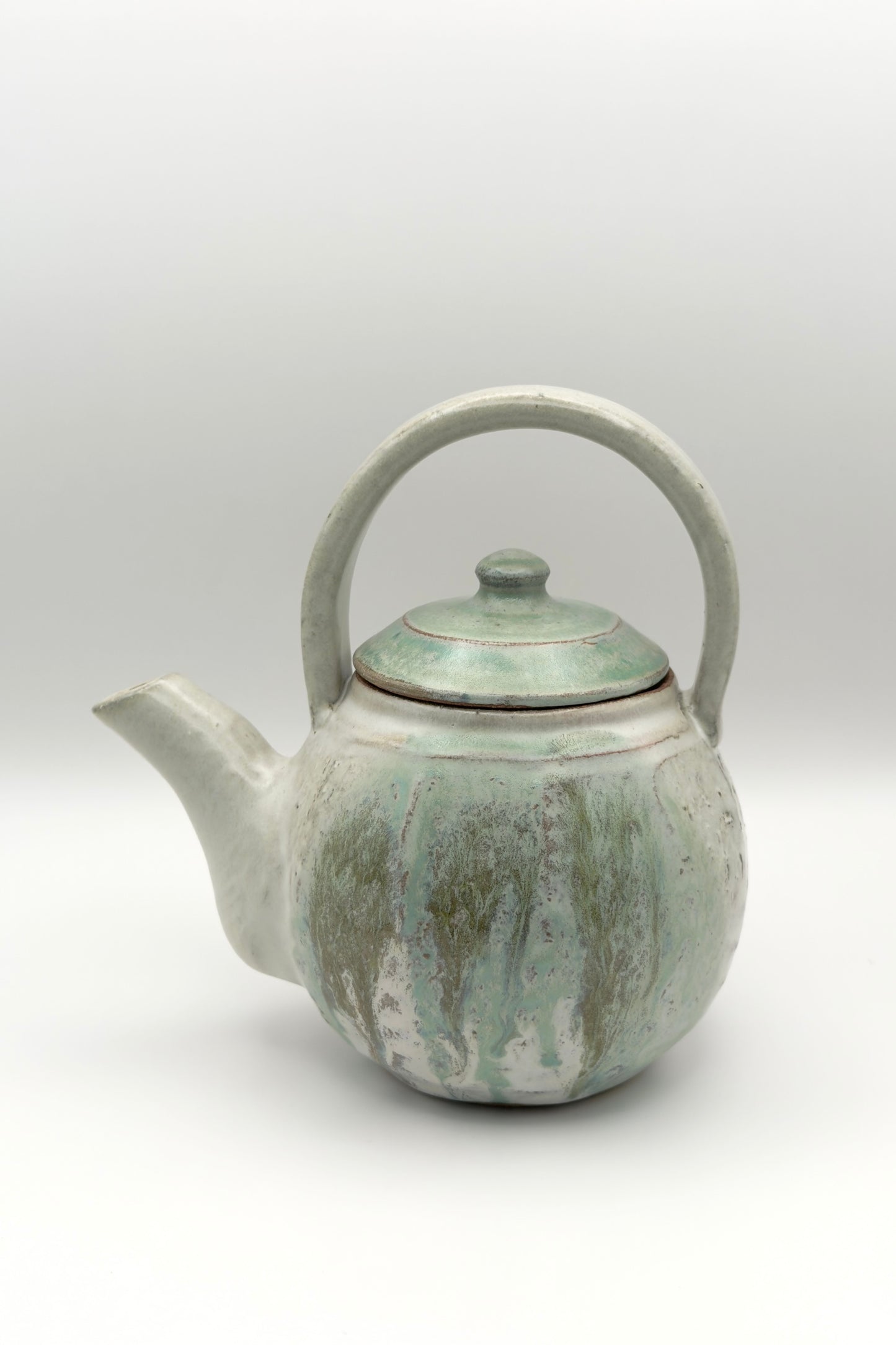 Yachimun Teapot (Chuukaa) – Stone-Glazed Gray & Teal with Moss-Green Lid by Masahito Date (013-JN)