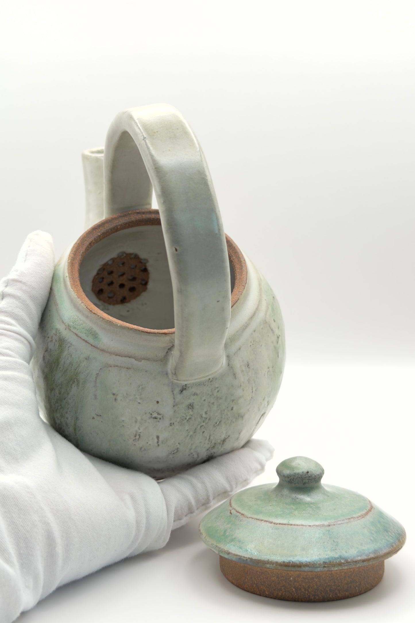 Yachimun Teapot (Chuukaa) – Stone-Glazed Gray & Teal with Moss-Green Lid by Masahito Date (013-JN)