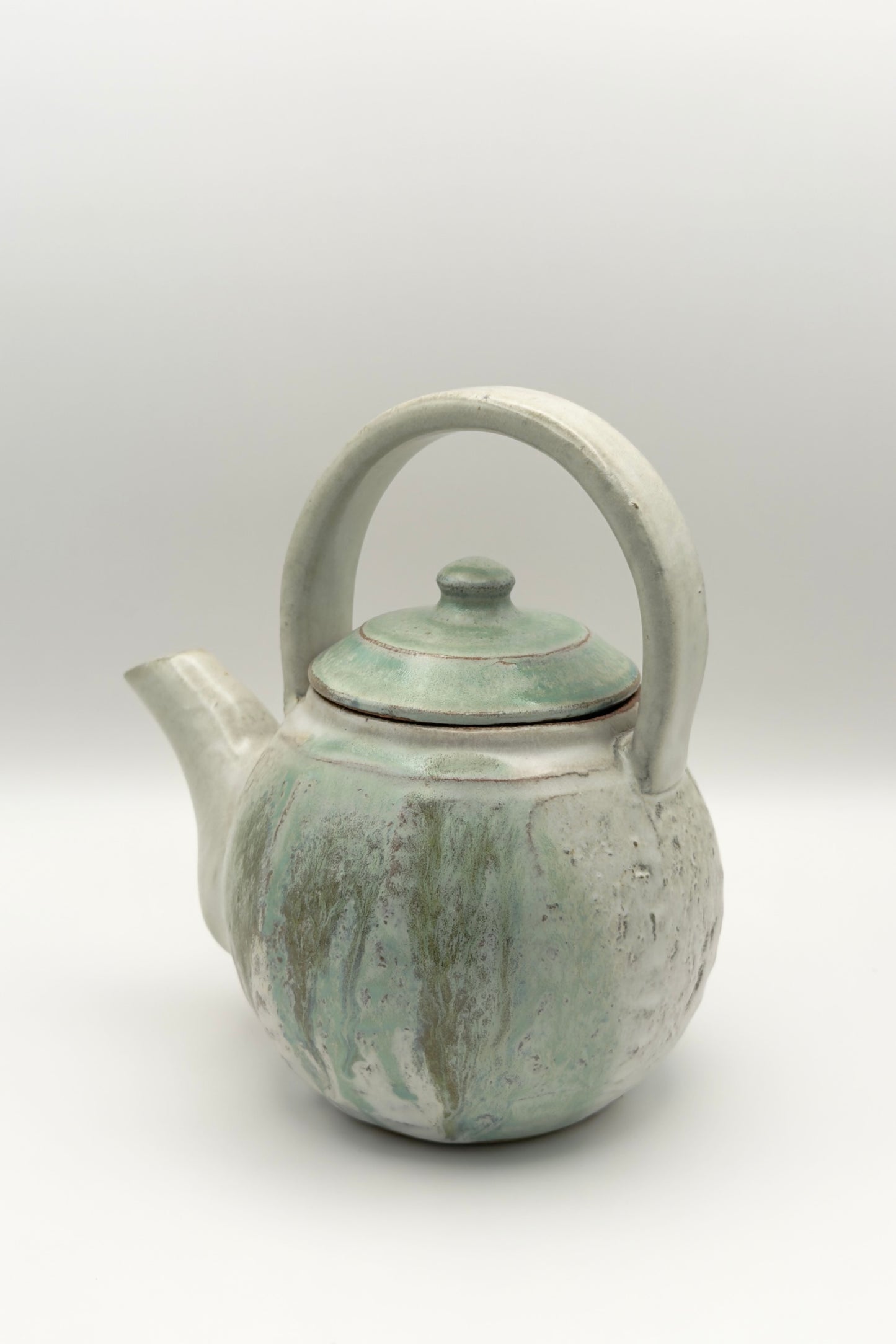 Yachimun Teapot (Chuukaa) – Stone-Glazed Gray & Teal with Moss-Green Lid by Masahito Date (013-JN)