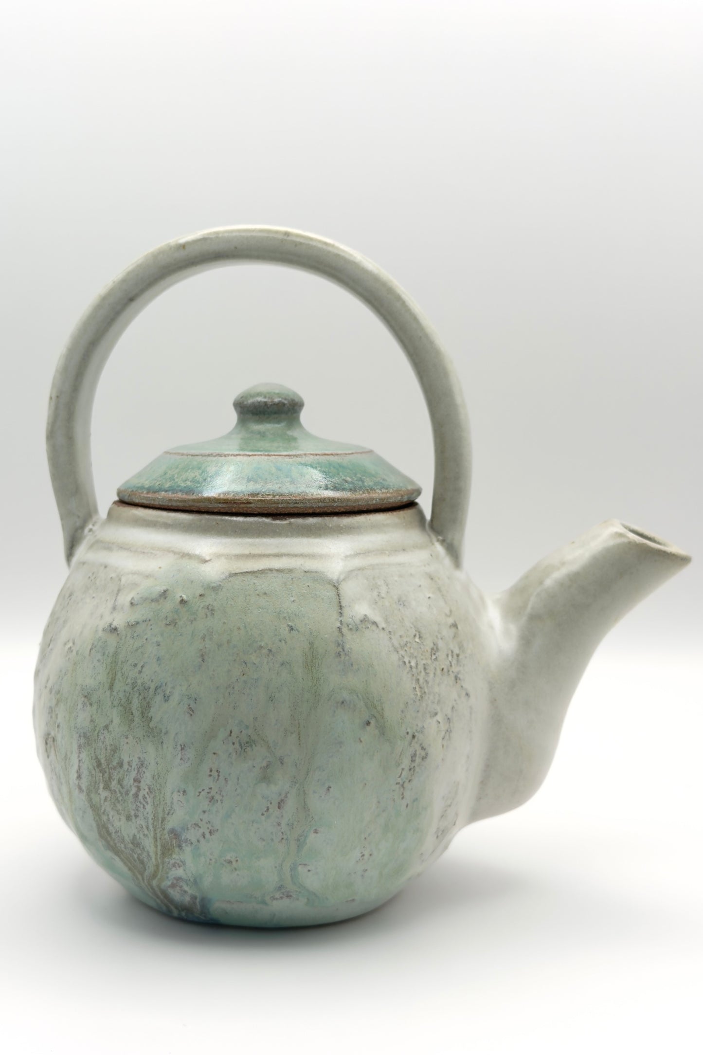 Yachimun Teapot (Chuukaa) – Stone-Glazed Gray & Teal with Moss-Green Lid by Masahito Date (013-JN)