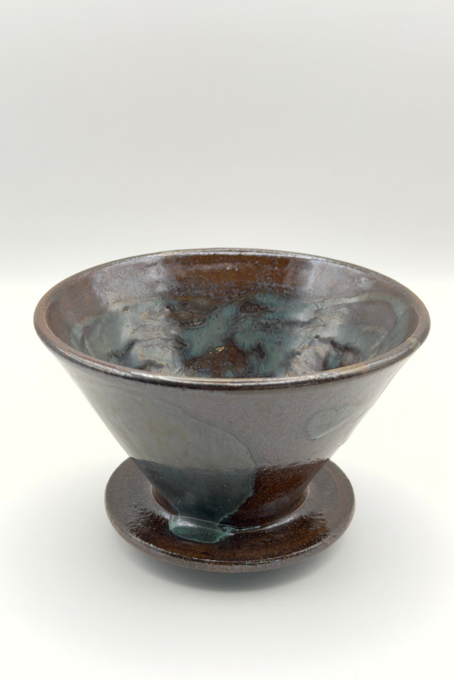 Yachimun Coffee Dripper – Rust Iron with Blue-Gray Glaze Drift by Kobo Ruu (015-RU)