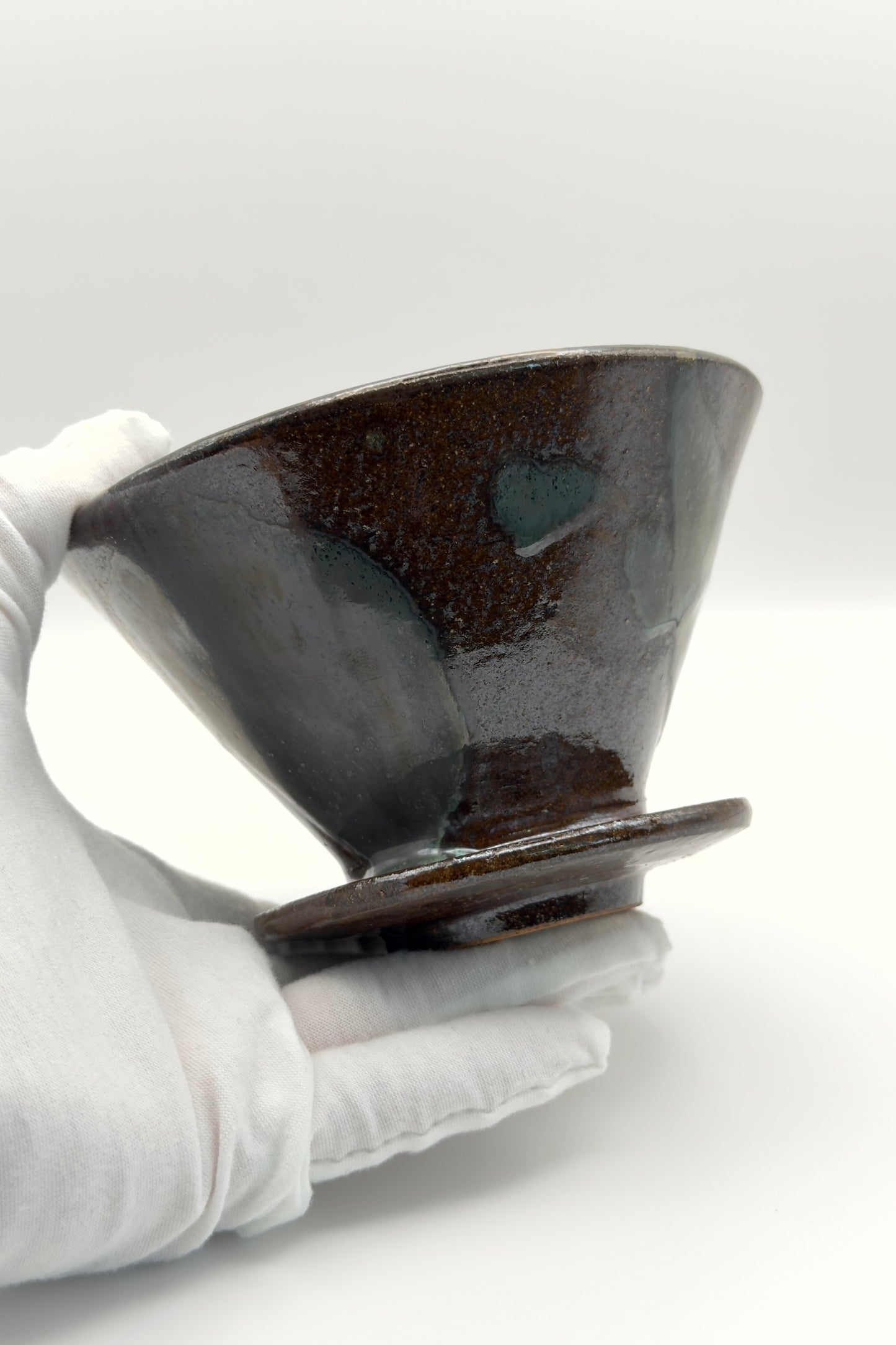 Yachimun Coffee Dripper – Rust Iron with Blue-Gray Glaze Drift by Kobo Ruu (015-RU)