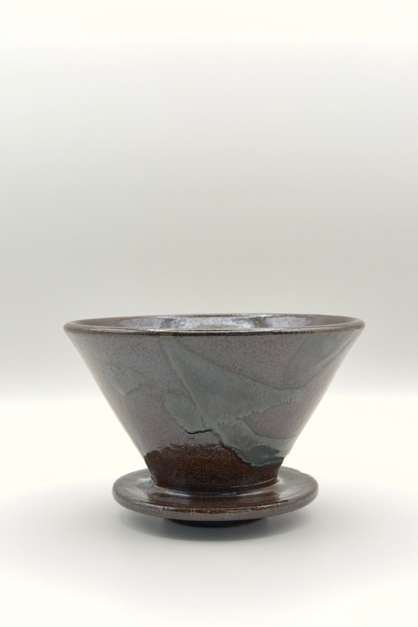 Yachimun Coffee Dripper – Rust Iron with Blue-Gray Glaze Drift by Kobo Ruu (015-RU)