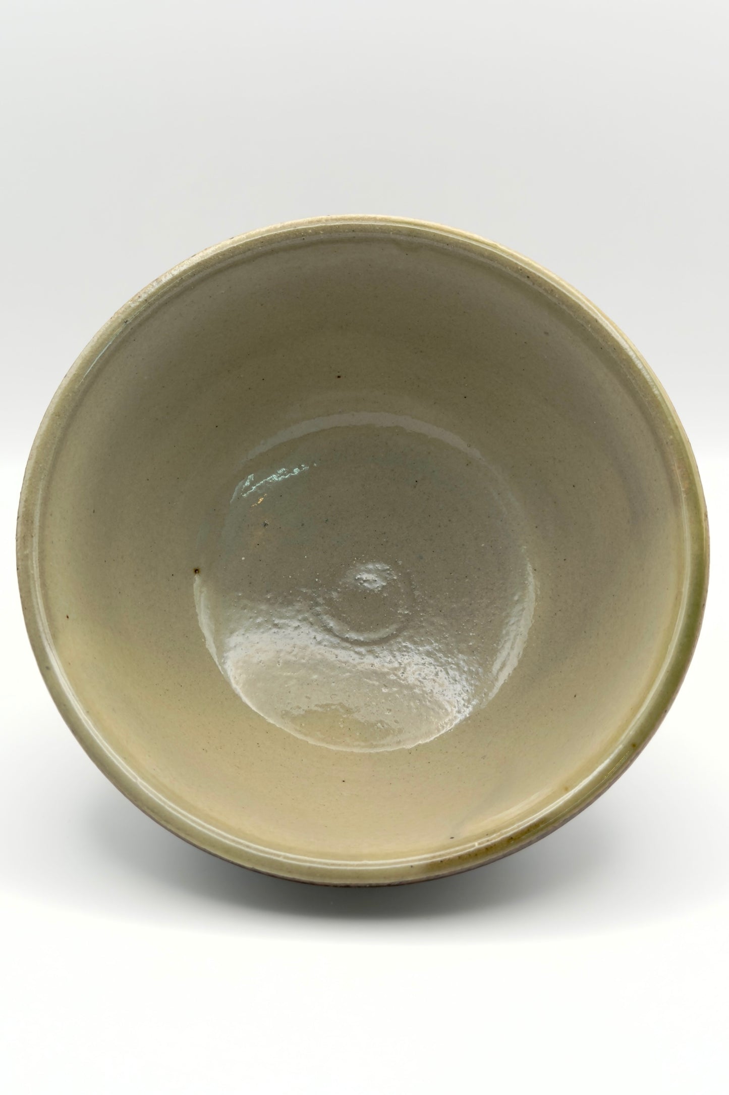 Yachimun Makai (5-Sun Rice Bowl) – Carved Karakusa Arabesque in Indigo on Gray by Yasushi Takaesu (016-TS)