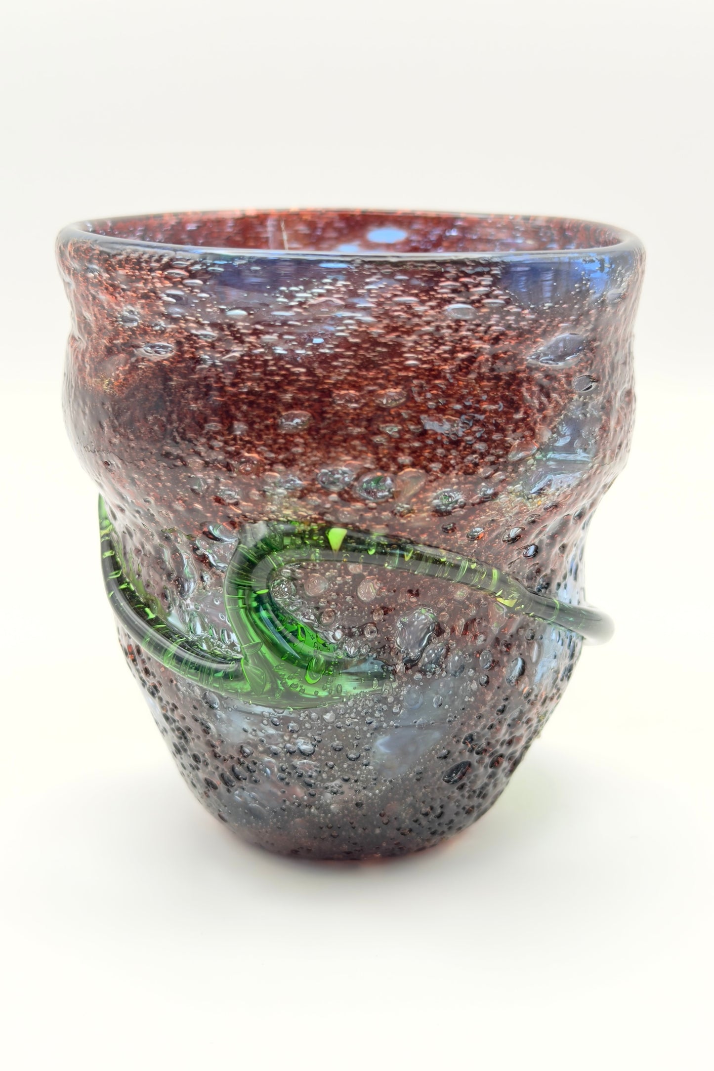 Ryukyu Glass Cup – Awa (Bubble Glass) in Deep Purple with Green Sea-Coil by Seiichirou Inamine (023-NJ)