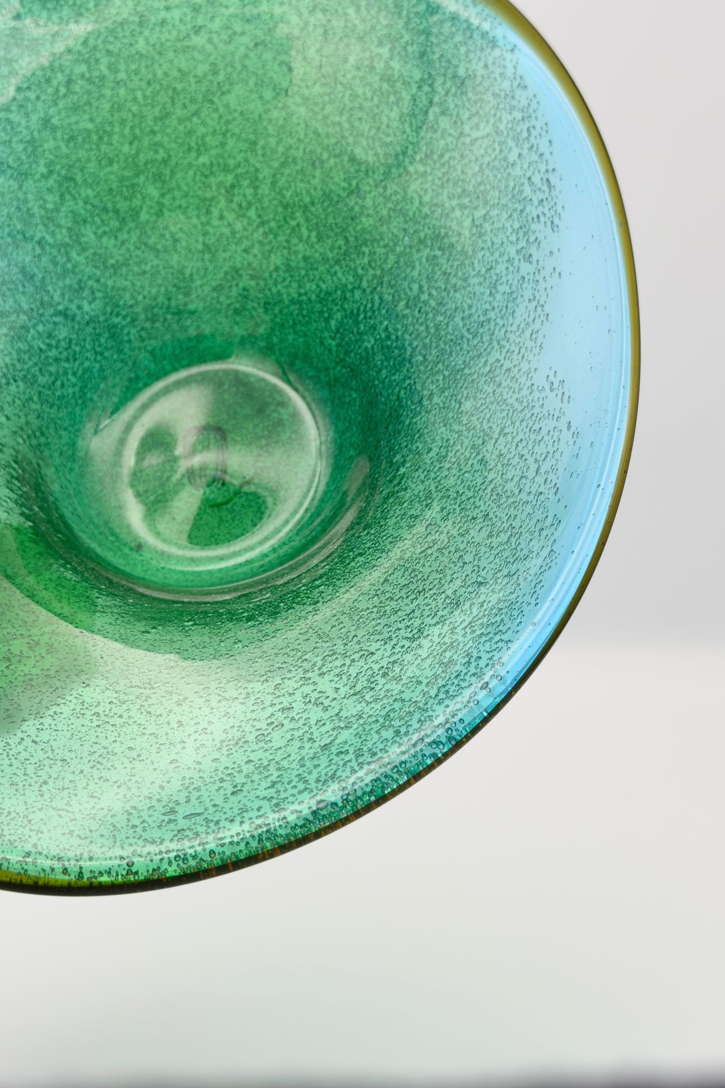 Ryukyu Glass Oval Bowl – Emerald Green with Awa (Bubble Glass) by Seiichirou Inamine (025-NJ)