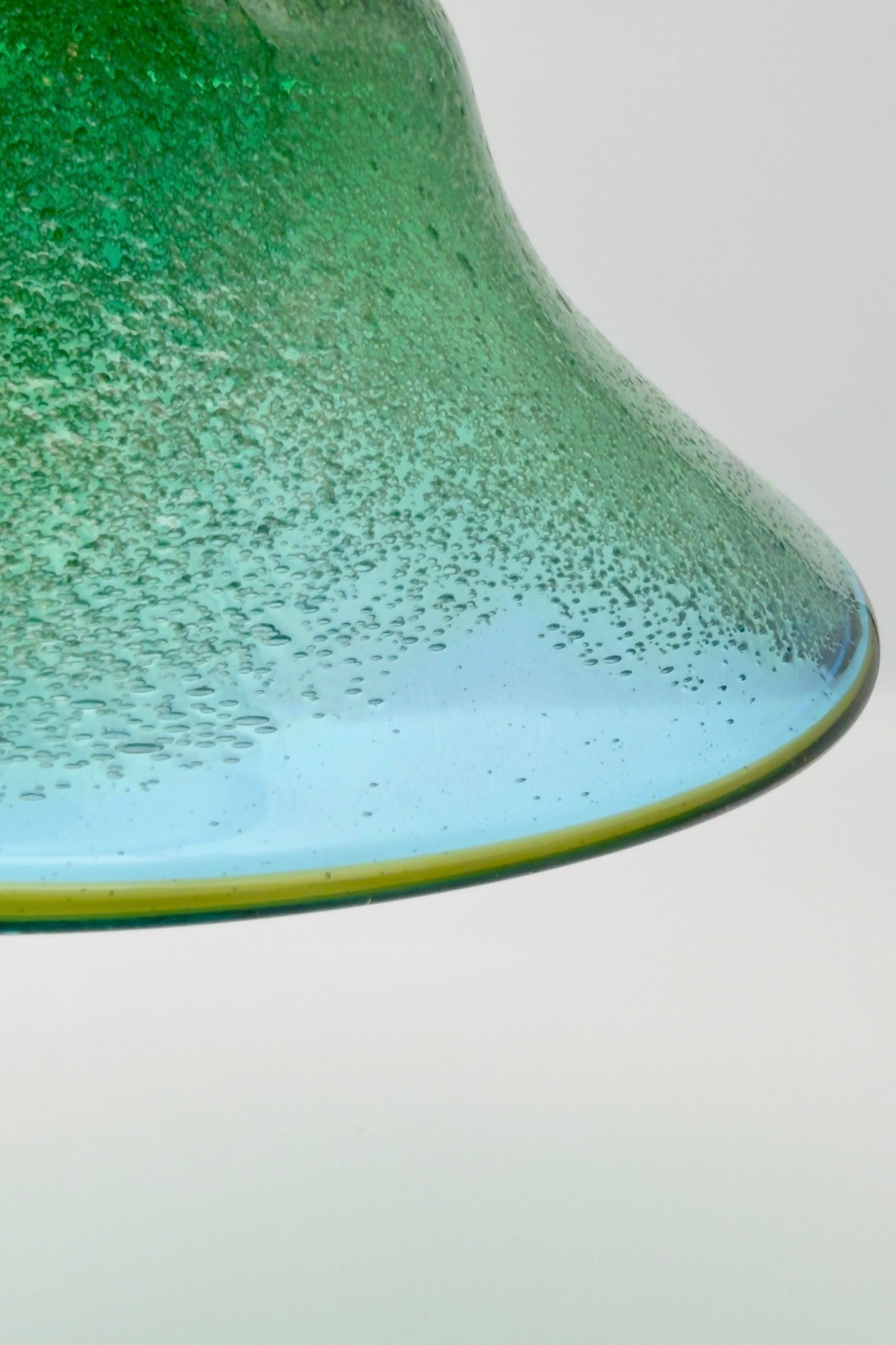 Ryukyu Glass Oval Bowl – Emerald Green with Awa (Bubble Glass) by Seiichirou Inamine (025-NJ)