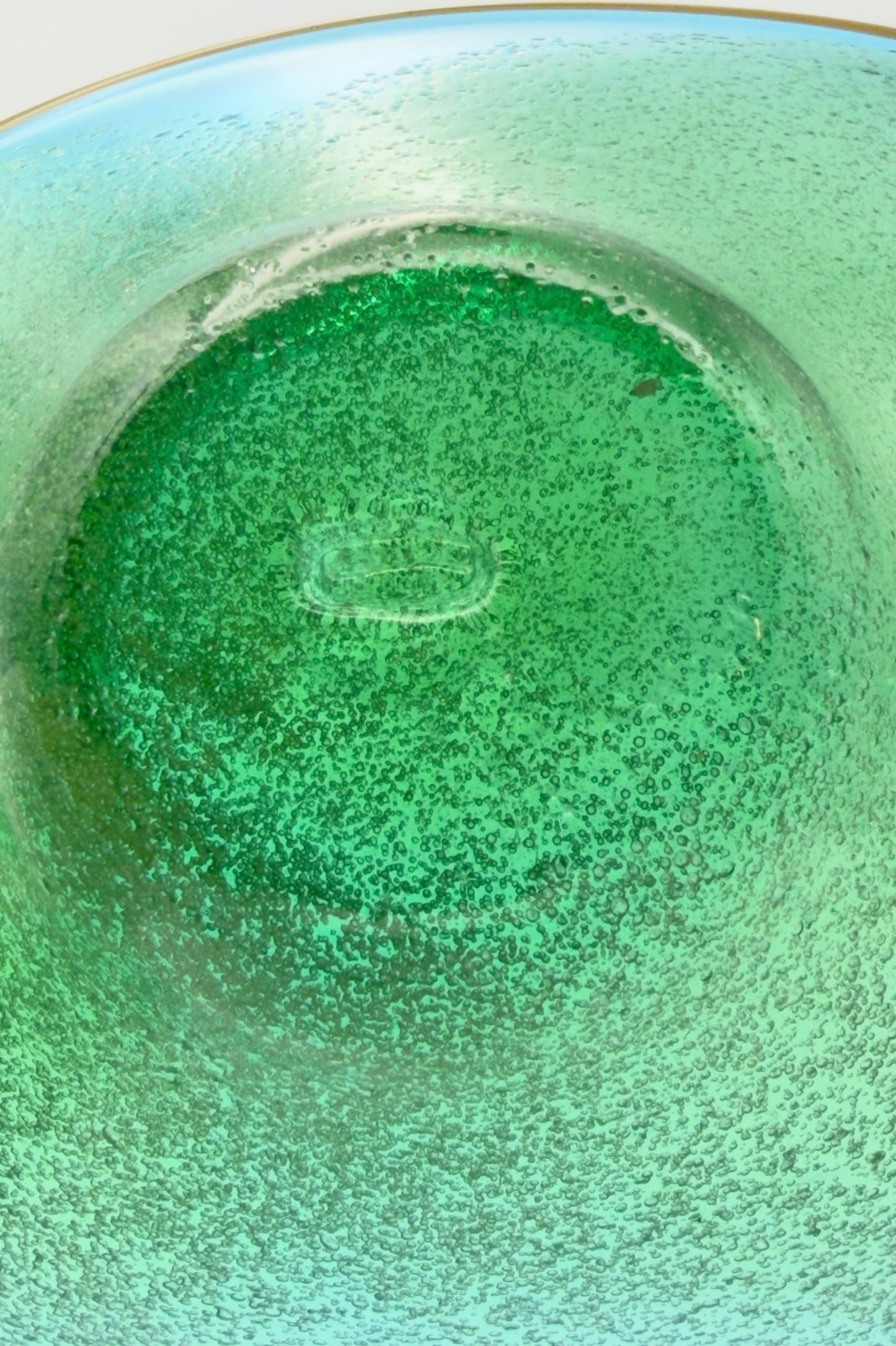 Ryukyu Glass Oval Bowl – Emerald Green with Awa (Bubble Glass) by Seiichirou Inamine (025-NJ)
