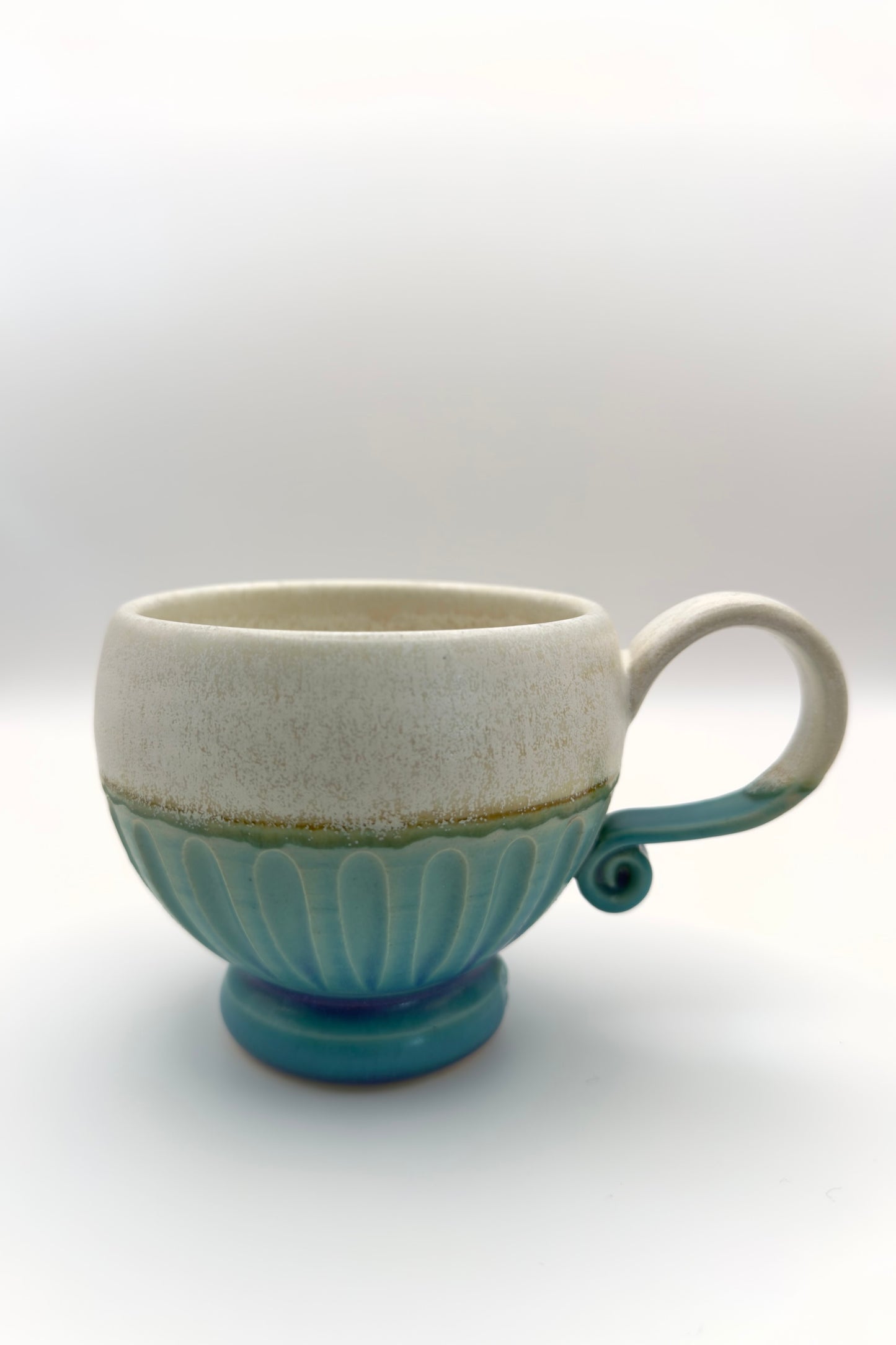 Yachimun Mug – Turquoise Ocean & Petal Carved by Masahito Date (001-JN)
