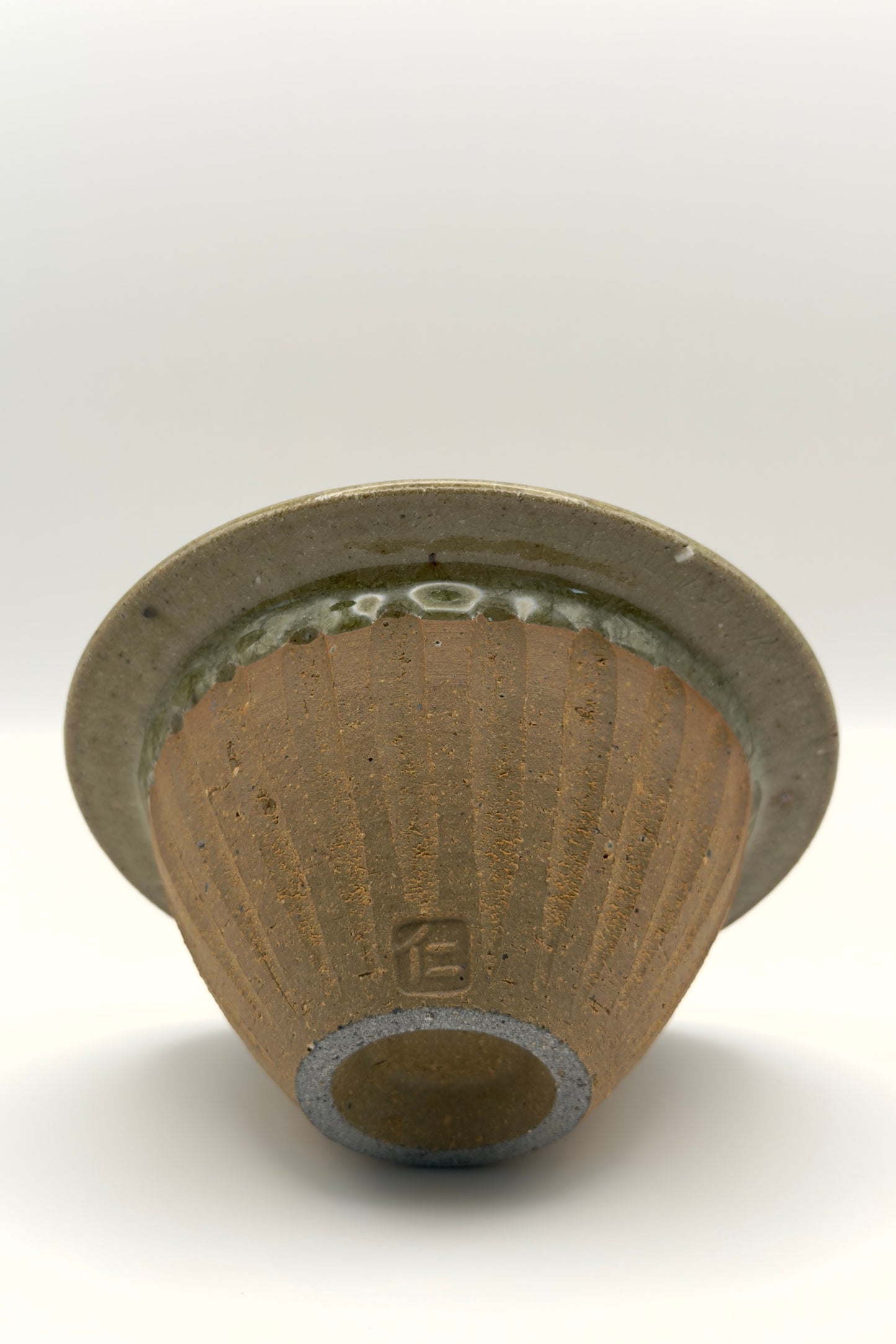 Yachimun Bowl – Shinogi Carved with Celadon Drip by Masahito Date (007-JN)